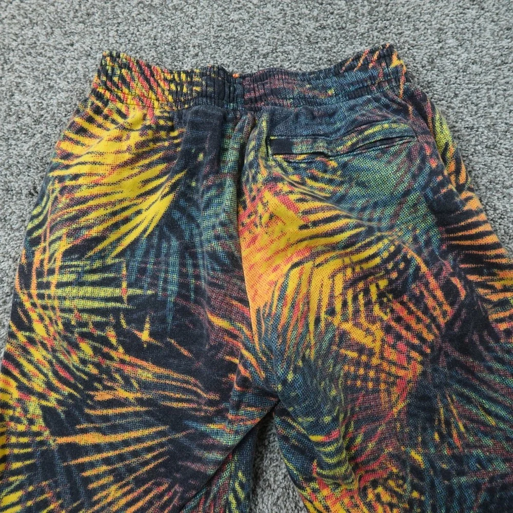 Under Armour Shorts Mens M Tropical Palm Drawstring Sweat Loose Athletic Gym Run